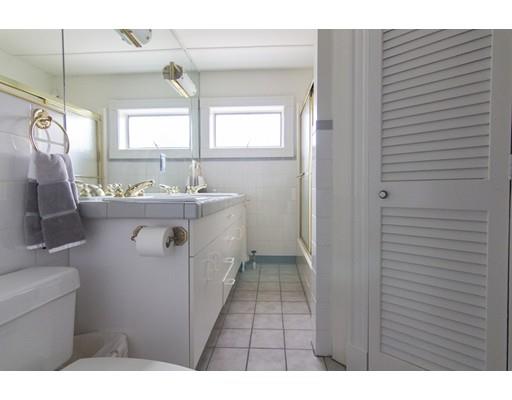 106 Humphrey St,Marblehead,Massachusetts 01945,3 Bedrooms Bedrooms,2 BathroomsBathrooms,Single family,Humphrey St,72368784
