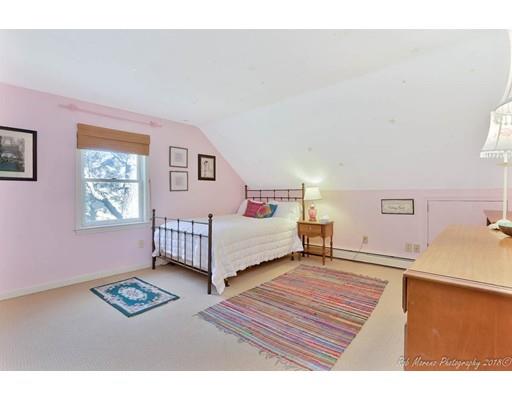 100 Sagamore Street,Hamilton,Massachusetts 01982,4 Bedrooms Bedrooms,3 BathroomsBathrooms,Single family,Sagamore Street,72323987