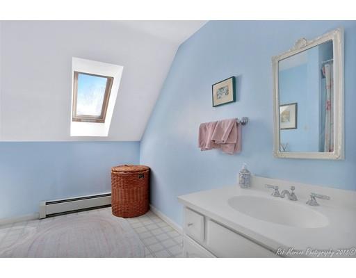 100 Sagamore Street,Hamilton,Massachusetts 01982,4 Bedrooms Bedrooms,3 BathroomsBathrooms,Single family,Sagamore Street,72323987
