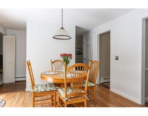 44 Crowell Rd,Sandwich,Massachusetts 02563,3 Bedrooms Bedrooms,2 BathroomsBathrooms,Single family,Crowell Rd,72355214