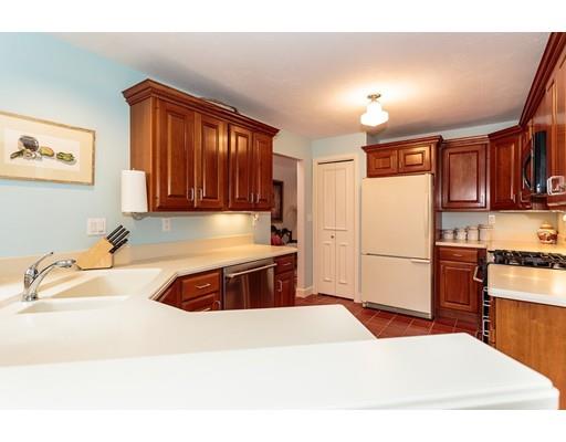 7 Wainwright Rd,Winchester,Massachusetts 01890,3 Bedrooms Bedrooms,3 BathroomsBathrooms,Single family,Wainwright Rd,72317601