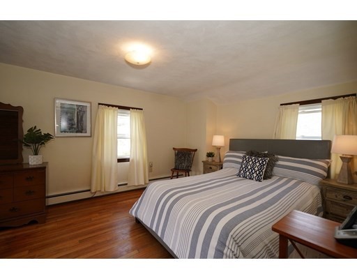 329 Kelley Blvd, North Attleboro, Massachusetts 02760, 3 Bedrooms Bedrooms, ,1 BathroomBathrooms,Single family,For Sale,Kelley Blvd,72986020