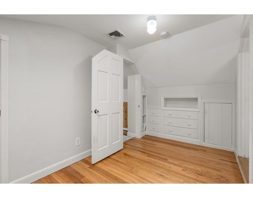680 Wellesley St, Weston, Massachusetts 02493, 4 Bedrooms Bedrooms, ,2 BathroomsBathrooms,Single family,For Sale,Wellesley St,73018846