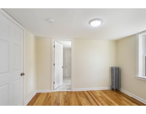 266 Webster St, Worcester, Massachusetts 01603, 4 Bedrooms Bedrooms, ,4 BathroomsBathrooms,Single family,For Sale,Webster St,73019448