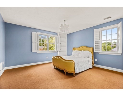165 Fort Hill St, Hingham, Massachusetts 02043, 4 Bedrooms Bedrooms, ,3 BathroomsBathrooms,Single family,For Sale,Fort Hill St,73020273