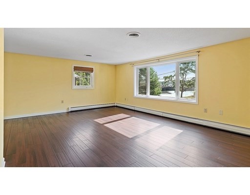 6 Bass St, Beverly, Massachusetts 01915, 4 Bedrooms Bedrooms, ,2 BathroomsBathrooms,Single family,For Sale,Bass St,73022228