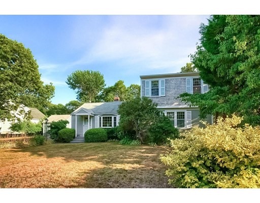 207 Cranberry Ln, Yarmouth, Massachusetts 02664, 2 Bedrooms Bedrooms, ,1 BathroomBathrooms,Single family,For Sale,Cranberry Ln,73018955