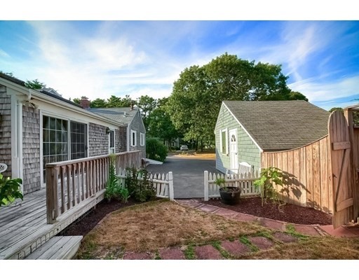 207 Cranberry Ln, Yarmouth, Massachusetts 02664, 2 Bedrooms Bedrooms, ,1 BathroomBathrooms,Single family,For Sale,Cranberry Ln,73018955