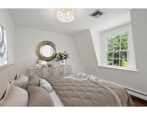 75 Newton St, Weston, Massachusetts 02493, 4 Bedrooms Bedrooms, ,3 BathroomsBathrooms,Single family,For Sale,Newton St,73026976