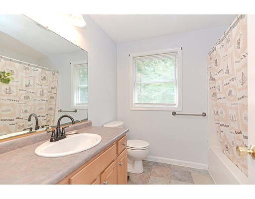 32 Riverhurst Rd, Billerica, Massachusetts 01821, 5 Bedrooms Bedrooms, ,3 BathroomsBathrooms,Single family,For Sale,Riverhurst Rd,73018903