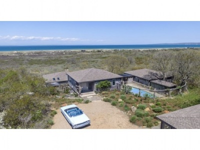 394 Lighthouse Road, Aquinnah, Massachusetts 02535, 5 Bedrooms Bedrooms, ,3 BathroomsBathrooms,Single family,For Sale,Lighthouse Road,72985518