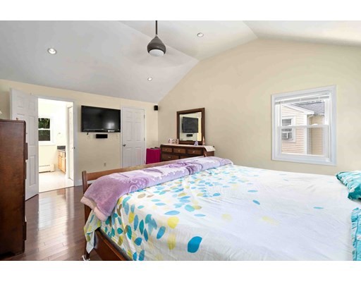 6 Rock St, Framingham, Massachusetts 01702, 3 Bedrooms Bedrooms, ,2 BathroomsBathrooms,Single family,For Sale,Rock St,73001653