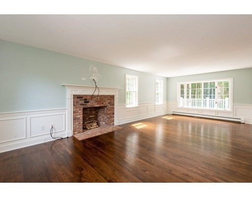 49 Hyde Park Road, Barnstable, Massachusetts 02632, 3 Bedrooms Bedrooms, ,2 BathroomsBathrooms,Single family,For Sale,Hyde Park Road,73025200