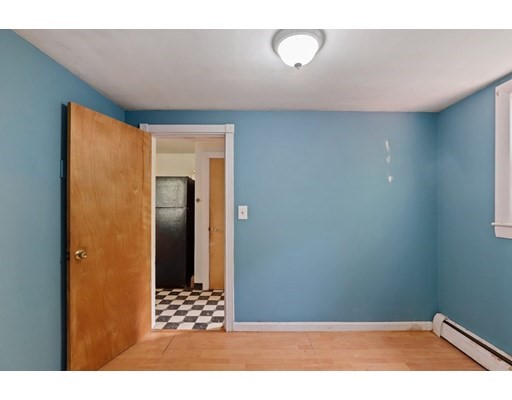 379 Whitney St, Gardner, Massachusetts 01440, 2 Bedrooms Bedrooms, ,1 BathroomBathrooms,Single family,For Sale,Whitney St,73033059