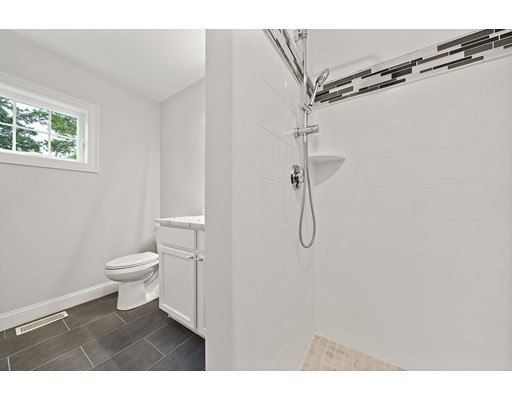 40 J.A. McDermott Circle, Randolph, Massachusetts 02368, 4 Bedrooms Bedrooms, ,2 BathroomsBathrooms,Single family,For Sale,J.A. McDermott Circle,73033164