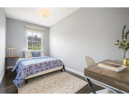 410 Beacon St, Boston, Massachusetts 02115, 7 Bedrooms Bedrooms, ,6 BathroomsBathrooms,Single family,For Sale,Beacon St,73033196
