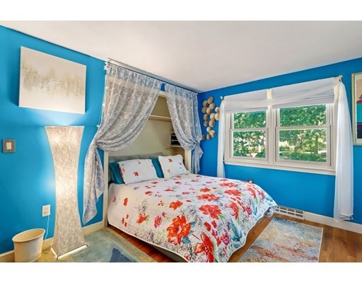 18 Eaton Rd, Framingham, Massachusetts 01701, 3 Bedrooms Bedrooms, ,3 BathroomsBathrooms,Single family,For Sale,Eaton Rd,73033506
