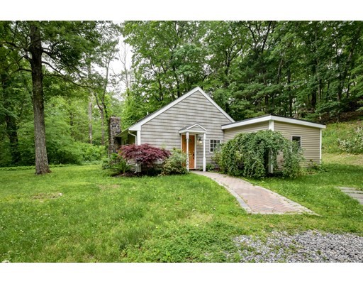 133 Centre St, Dover, Massachusetts 02030, 2 Bedrooms Bedrooms, ,2 BathroomsBathrooms,Single family,For Sale,Centre St,73001249