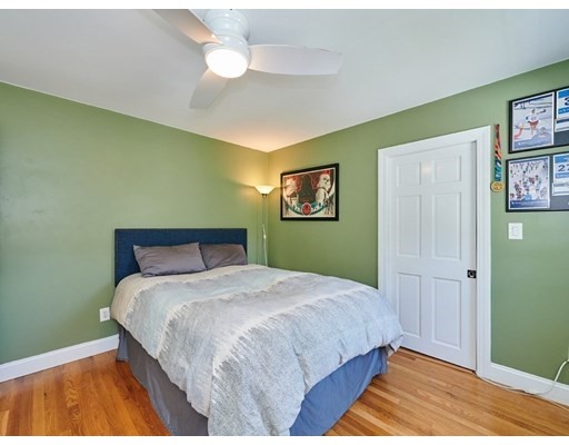 35 Jennings Rd, Waltham, Massachusetts 02451, 5 Bedrooms Bedrooms, ,3 BathroomsBathrooms,Single family,For Sale,Jennings Rd,73019706