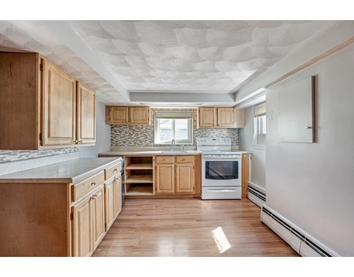 101 Ridge Rd, Revere, Massachusetts 02151, 6 Bedrooms Bedrooms, ,3 BathroomsBathrooms,Single family,For Sale,Ridge Rd,73031676