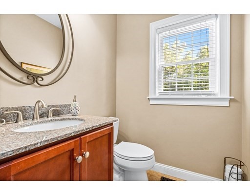 2 Heather Hills Ln, Lakeville, Massachusetts 02347, 4 Bedrooms Bedrooms, ,3 BathroomsBathrooms,Single family,For Sale,Heather Hills Ln,73010838