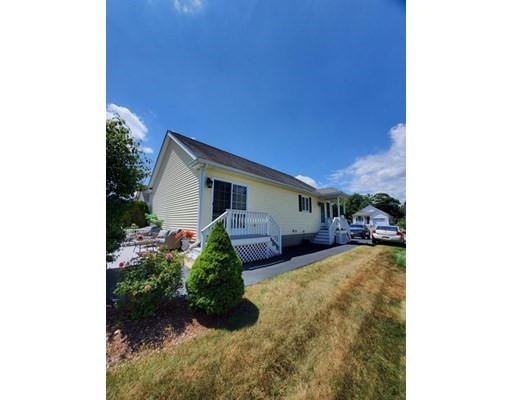 35 Rodeo Dr, East Bridgewater, Massachusetts 02333, 2 Bedrooms Bedrooms, ,2 BathroomsBathrooms,Single family,For Sale,Rodeo Dr,73019684