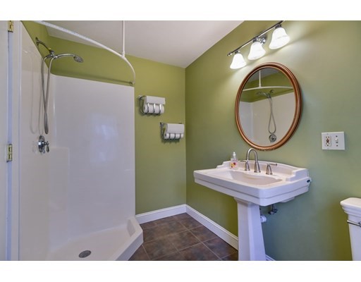 178 Salem St, Wakefield, Massachusetts 01880, 5 Bedrooms Bedrooms, ,3 BathroomsBathrooms,Single family,For Sale,Salem St,73020752