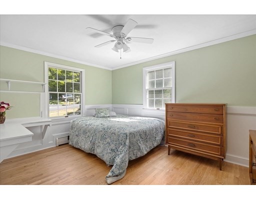 10 Blueberry Ln, Sturbridge, Massachusetts 01566, 4 Bedrooms Bedrooms, ,3 BathroomsBathrooms,Single family,For Sale,Blueberry Ln,73029930
