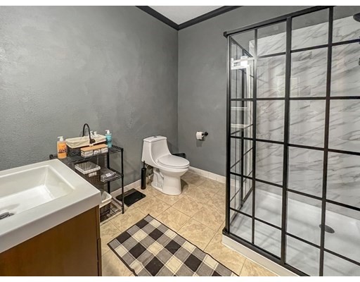 43 Hiatt St, Fall River, Massachusetts 02721, 3 Bedrooms Bedrooms, ,2 BathroomsBathrooms,Single family,For Sale,Hiatt St,73030464