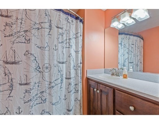 20 Taylor Ave, Plymouth, Massachusetts 02360, 4 Bedrooms Bedrooms, ,4 BathroomsBathrooms,Single family,For Sale,Taylor Ave,73032964