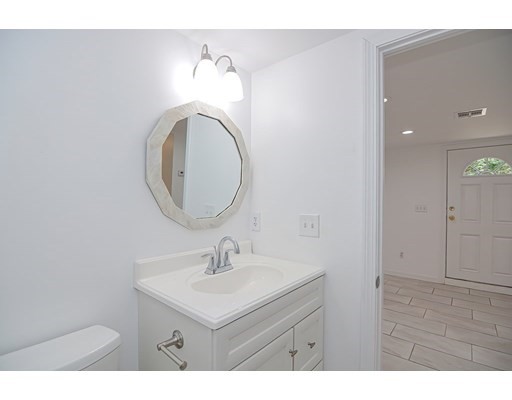 45 Cross St, Foxboro, Massachusetts 02035, 4 Bedrooms Bedrooms, ,2 BathroomsBathrooms,Single family,For Sale,Cross St,73019046