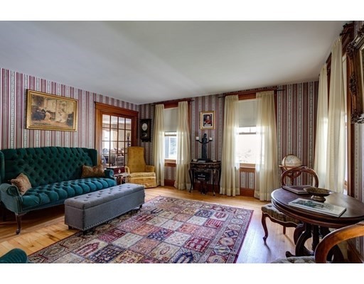 68 High St, Northbridge, Massachusetts 01588, 3 Bedrooms Bedrooms, ,2 BathroomsBathrooms,Single family,For Sale,High St,73019587
