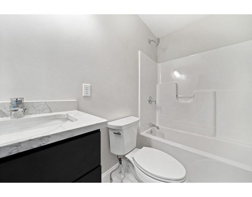 10 Elmhurst, Taunton, Massachusetts 02780, 3 Bedrooms Bedrooms, ,2 BathroomsBathrooms,Single family,For Sale,Elmhurst,73020392