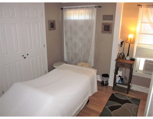 598 Main St, Sturbridge, Massachusetts 01518, 2 Bedrooms Bedrooms, ,1 BathroomBathrooms,Single family,For Sale,Main St,73030377