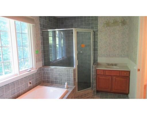 15 Winterberry Ln, Westport, Massachusetts 02790, 4 Bedrooms Bedrooms, ,2 BathroomsBathrooms,Single family,For Sale,Winterberry Ln,73030592