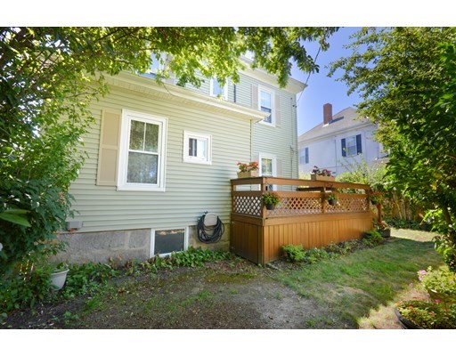 209 Maple St, New Bedford, Massachusetts 02740, 4 Bedrooms Bedrooms, ,1 BathroomBathrooms,Single family,For Sale,Maple St,73032942