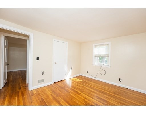 10 Cedar Cir, Randolph, Massachusetts 02368, 4 Bedrooms Bedrooms, ,2 BathroomsBathrooms,Single family,For Sale,Cedar Cir,73025004