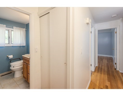 366 Mendon Road, North Attleboro, Massachusetts 02760, 3 Bedrooms Bedrooms, ,2 BathroomsBathrooms,Single family,For Sale,Mendon Road,73021195