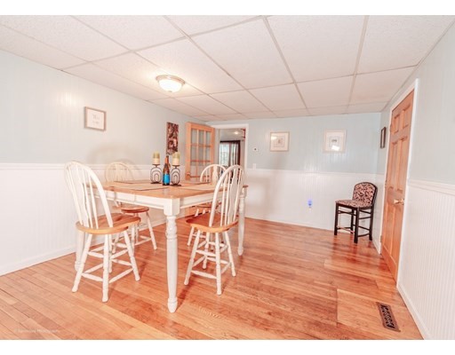 232 Rock St, Fall River, Massachusetts 02720, 2 Bedrooms Bedrooms, ,2 BathroomsBathrooms,Single family,For Sale,Rock St,73021200