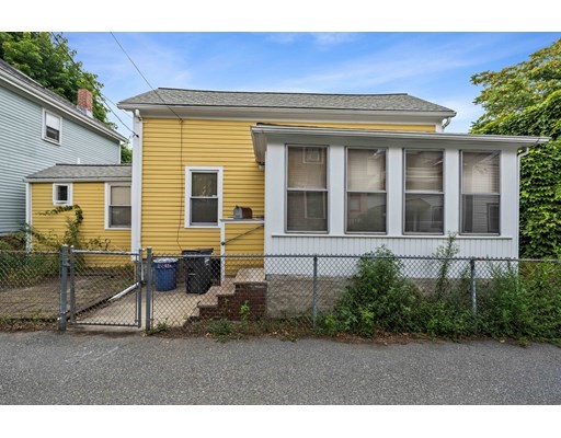 15 Murdock Street, Cambridge, Massachusetts 02139, 2 Bedrooms Bedrooms, ,1 BathroomBathrooms,Single family,For Sale,Murdock Street,73025064