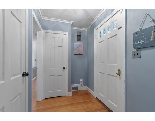 24 Puritan Rd, Springfield, Massachusetts 01119, 4 Bedrooms Bedrooms, ,2 BathroomsBathrooms,Single family,For Sale,Puritan Rd,73020585