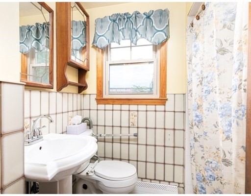 13 Sargent Street, Quincy, Massachusetts 02169, 4 Bedrooms Bedrooms, ,3 BathroomsBathrooms,Single family,For Sale,Sargent Street,73020599