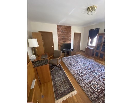 158 Auburn street, Cambridge, Massachusetts 02139, 2 Bedrooms Bedrooms, ,2 BathroomsBathrooms,Single family,For Sale,Auburn street,73021032