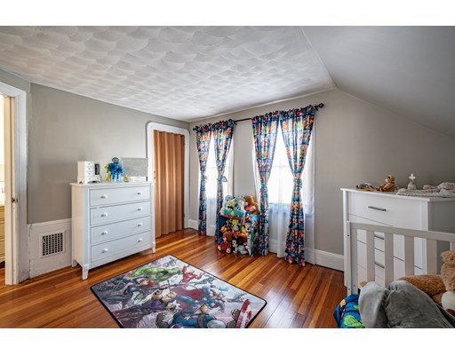 16 Pine St, Ludlow, Massachusetts 01056, 3 Bedrooms Bedrooms, ,1 BathroomBathrooms,Single family,For Sale,Pine St,73033131