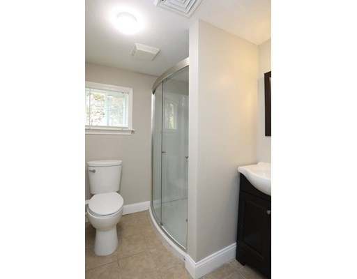 39 Brook St, Mansfield, Massachusetts 02048, 4 Bedrooms Bedrooms, ,3 BathroomsBathrooms,Single family,For Sale,Brook St,73025270