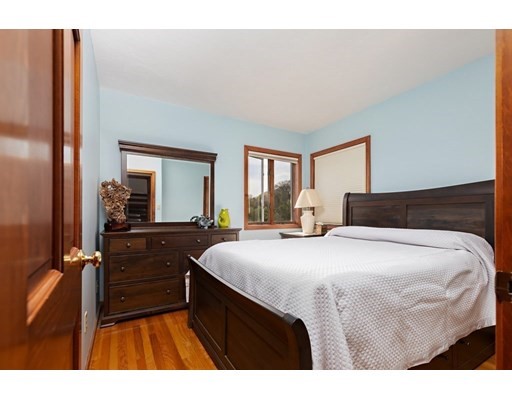 12 Howard Beach, Mattapoisett, Massachusetts 02739, 2 Bedrooms Bedrooms, ,1 BathroomBathrooms,Single family,For Sale,Howard Beach,73030296