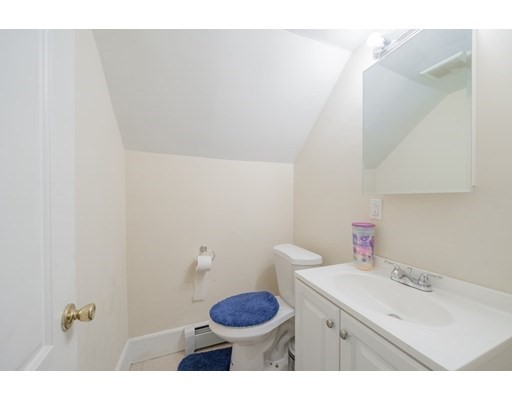 510 Whipple St, Fall River, Massachusetts 02724, 4 Bedrooms Bedrooms, ,2 BathroomsBathrooms,Single family,For Sale,Whipple St,73030562