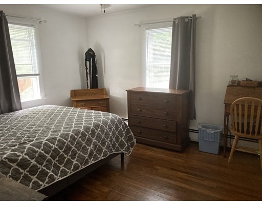 11 Norman Ave, West Bridgewater, Massachusetts 02379, 4 Bedrooms Bedrooms, ,2 BathroomsBathrooms,Single family,For Sale,Norman Ave,73011656
