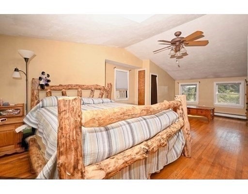 11 Norman Ave, West Bridgewater, Massachusetts 02379, 4 Bedrooms Bedrooms, ,2 BathroomsBathrooms,Single family,For Sale,Norman Ave,73011656