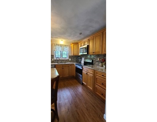 47 Depot Rd, Oxford, Massachusetts 01540, 3 Bedrooms Bedrooms, ,2 BathroomsBathrooms,Single family,For Sale,Depot Rd,73043213
